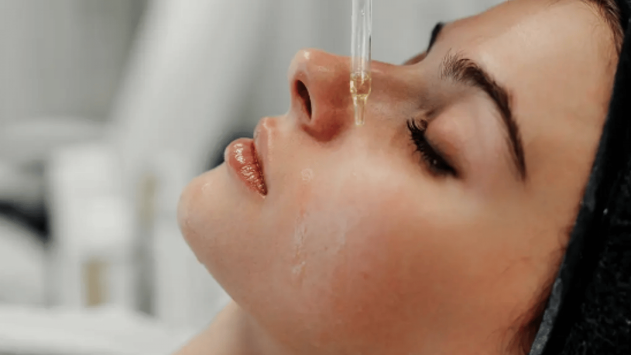 Foto - Cilde işlem yok, ağrı yok! Duyunca yok artık diyeceksiniz: Gözenekleri sıkılaştıran formül... Herkes satın alıyor