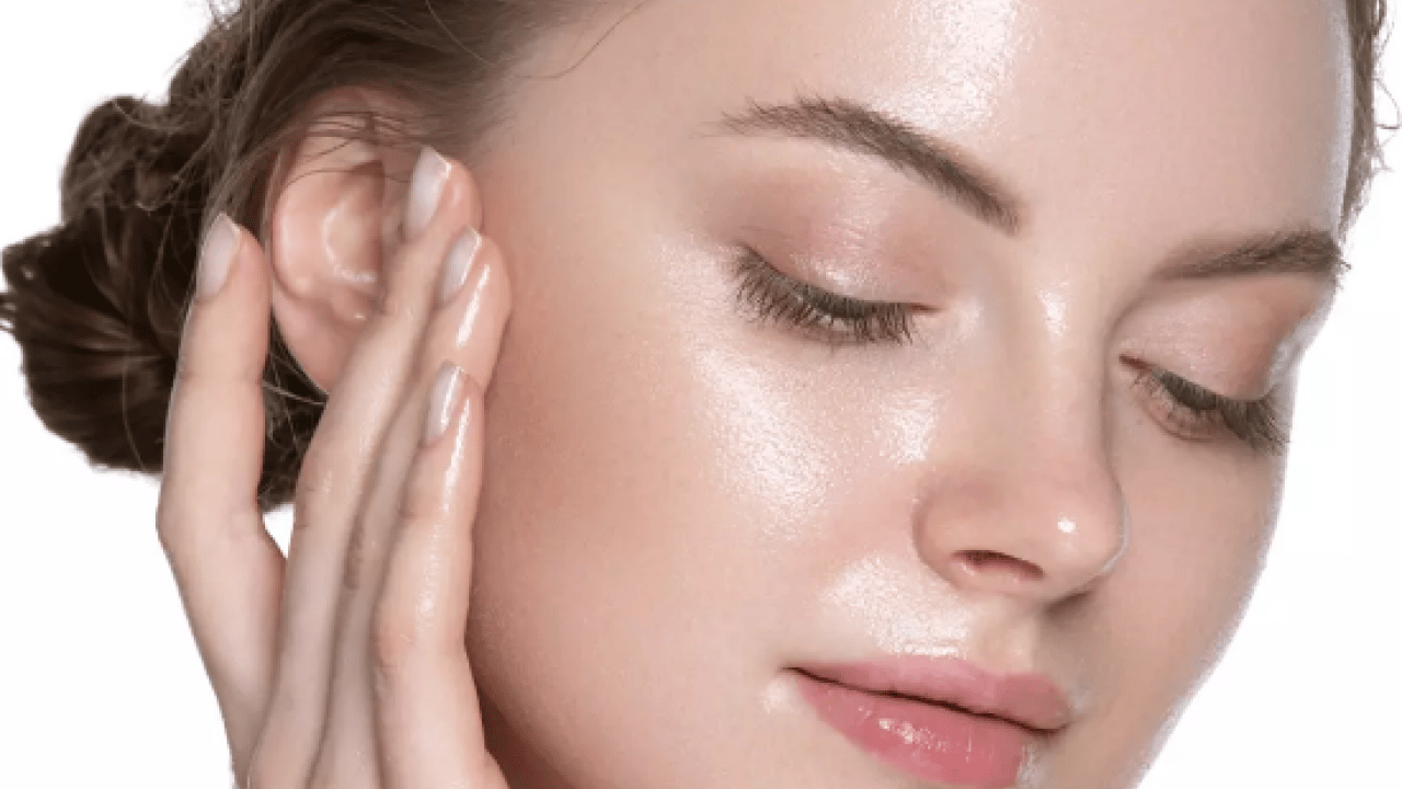 Foto - Cilde işlem yok, ağrı yok! Duyunca yok artık diyeceksiniz: Gözenekleri sıkılaştıran formül... Herkes satın alıyor