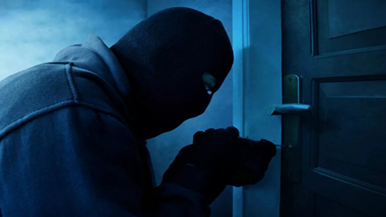 Çilingirler açıkladı: Kapıyı 3 kez kilitlemek hırsıza davetiye çıkarıyor! İşte şaşırtan sebebi