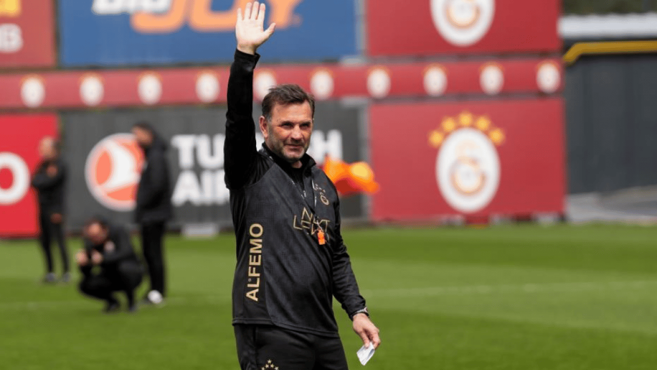 Foto - Cimbom’dan taraftara açık antrenman