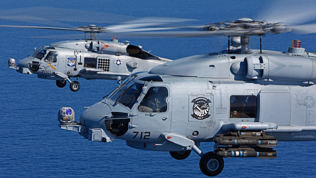 Foto - Çin’e gözdağı verecekti… ABD savaş uçağı ve helikopteri denizin dibini boyladı!