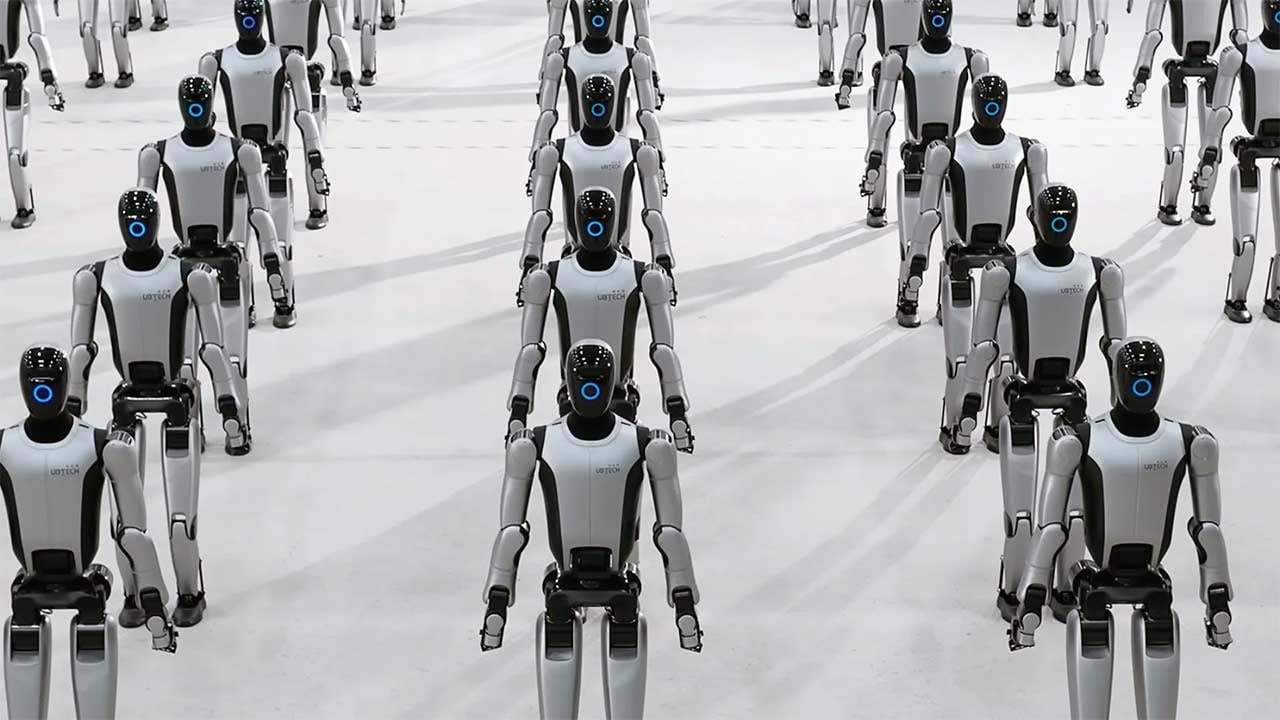 Foto - Çinli insansı robotlar uçak fabrikalarına giriyor