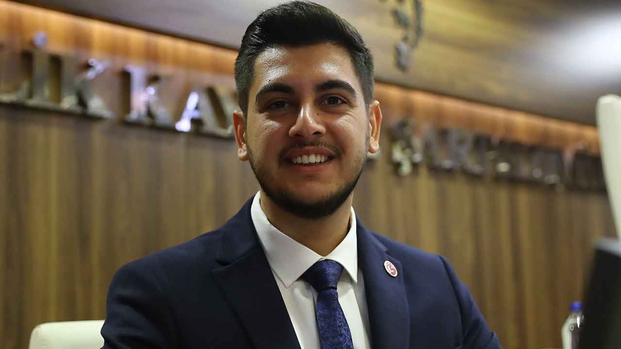 Foto - Cinsel saldırı ve şantaj iddialarıyla gündem olan CHP'li Taylan Şanlı'nın 8 Mart'taki görüntüleri ortaya çıktı