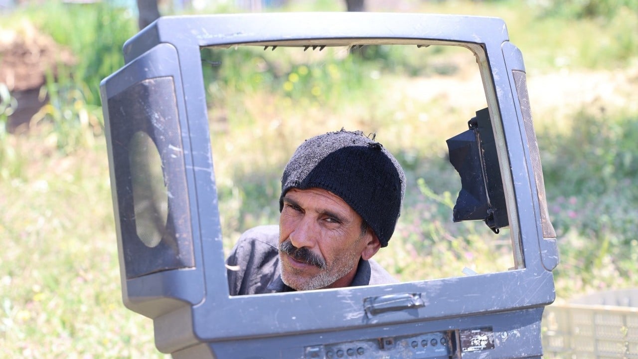 Foto - Çobanın hikayesini duyanlar şaşırıyor! Eski televizyon kasasıyla gelen şöhret yolculuğu