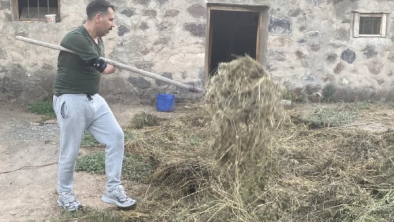 Foto - Kolları olmadan KAAN'ı modelledi: Yusuf Akgün azmiyle herkesi kendine hayran bıraktı