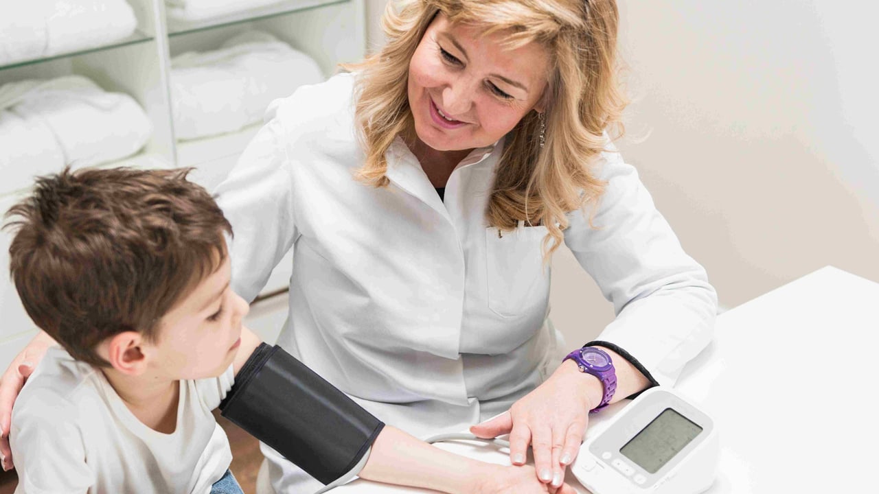 Foto - İngiliz doktor Prof. Bryan gündeme getirdi: Çocuklarda tansiyon tehdit ediyor çıkışı! İlgili önemli sözler