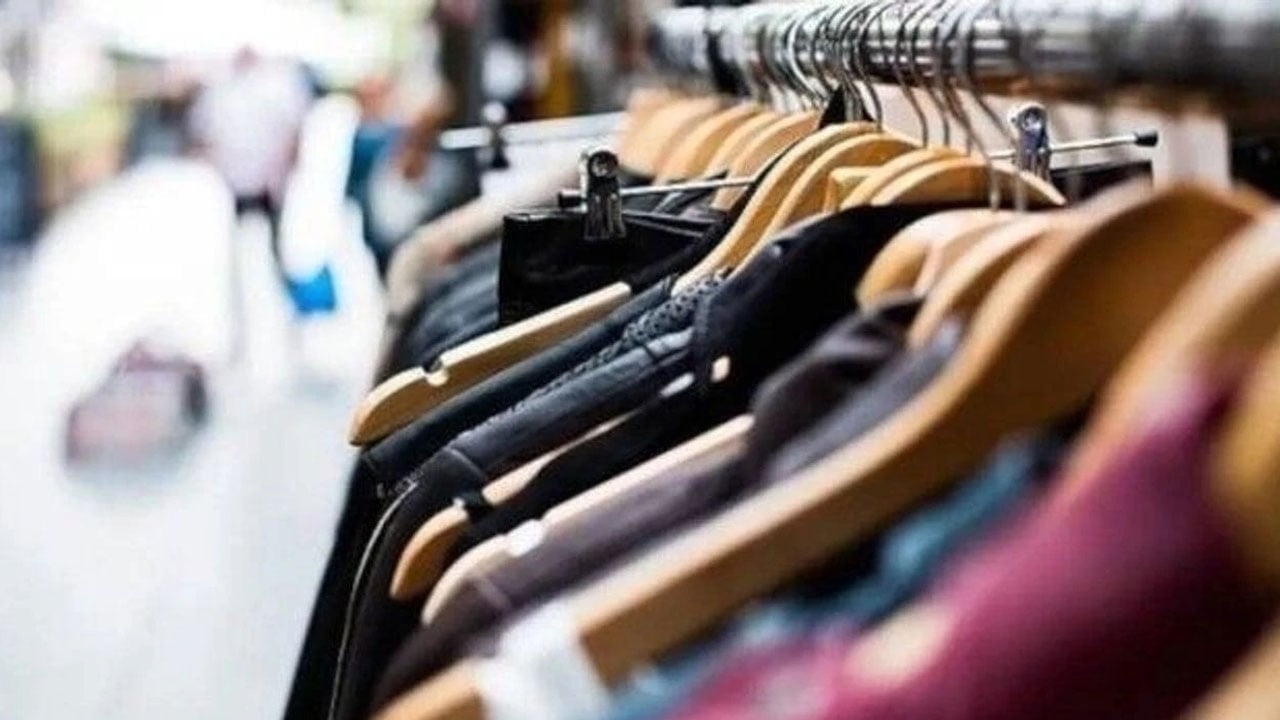 Foto - Çocuklarımız saldırı altında! Hem paramızı alıp hem çıplaklığı dayatıyorlar…