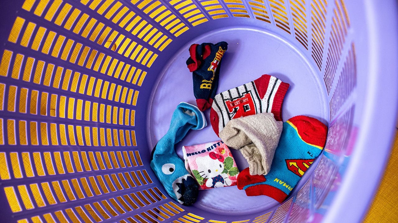 Foto - Çoğumuz bu sorunu yaşıyoruz! Çamaşır makinesinde kaybolan çoraplar nereye gidiyor?