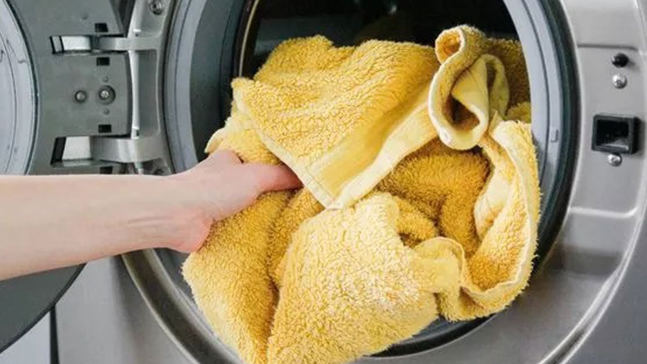 Foto - Çoğumuz bu sorunu yaşıyoruz! Çamaşır makinesinde kaybolan çoraplar nereye gidiyor?