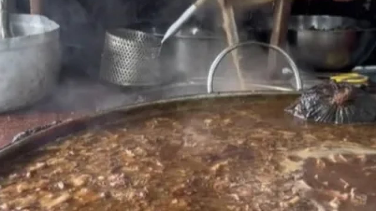 Foto - Çok ama çok şaşıracaksınız: 66 yıldır aynı yağda kızartıyorlar! Ödüllü restoranın akıl almaz taktiği