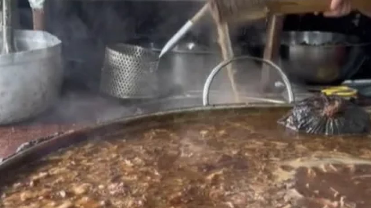 Foto - Çok ama çok şaşıracaksınız: 66 yıldır aynı yağda kızartıyorlar! Ödüllü restoranın akıl almaz taktiği