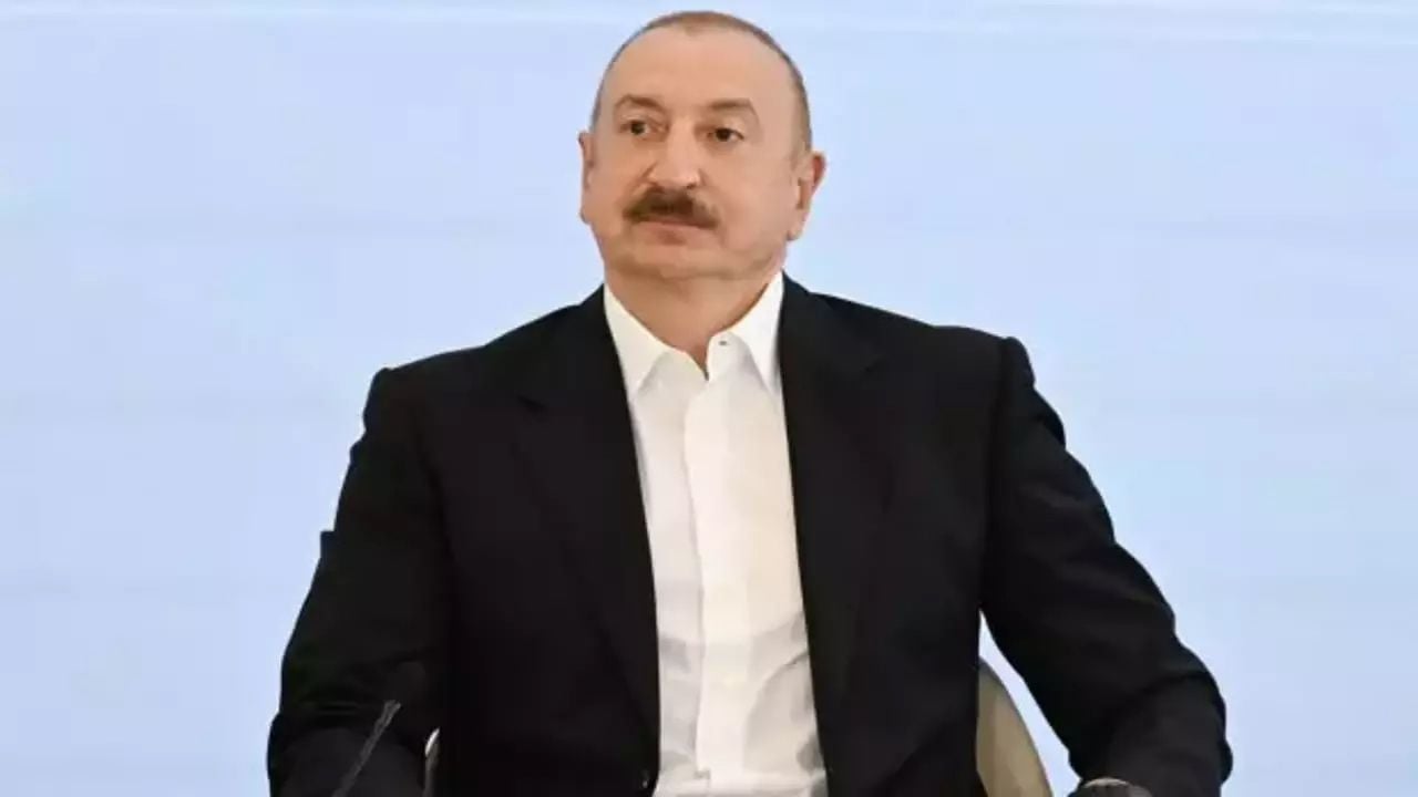 Foto - Çok büyük arbede çıktı! Sloganı duyan Aliyev’in korumaları ışık hızında saldırdı