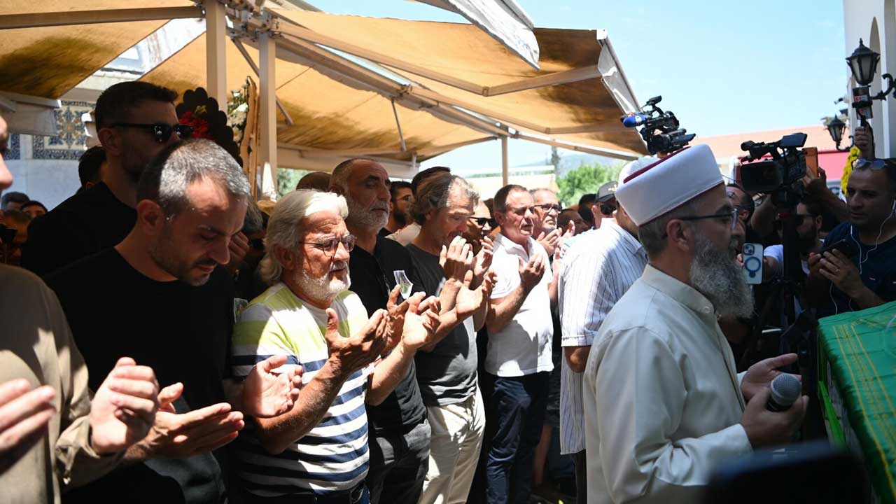 Foto - ‘Çok fazla alkol alıyordu’ itirafı gündemde! Oyuncu Ece İrtem toprağa verildi