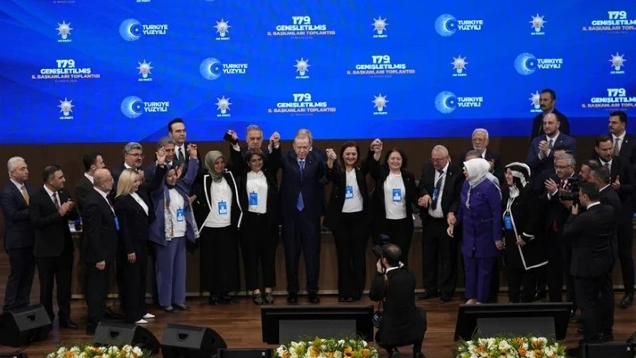 Foto - Çok konuşulacak gelişme: AK Parti'ye geçmek isteyen 5 belediye başkanı veto edildi