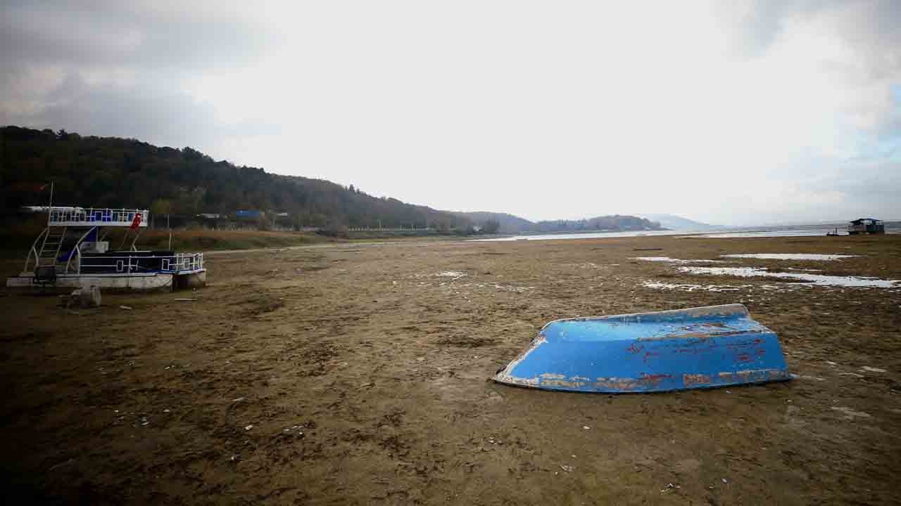 Foto - Çok kötü görüntüler: Doğu Marmara’nın can damarı kurudu