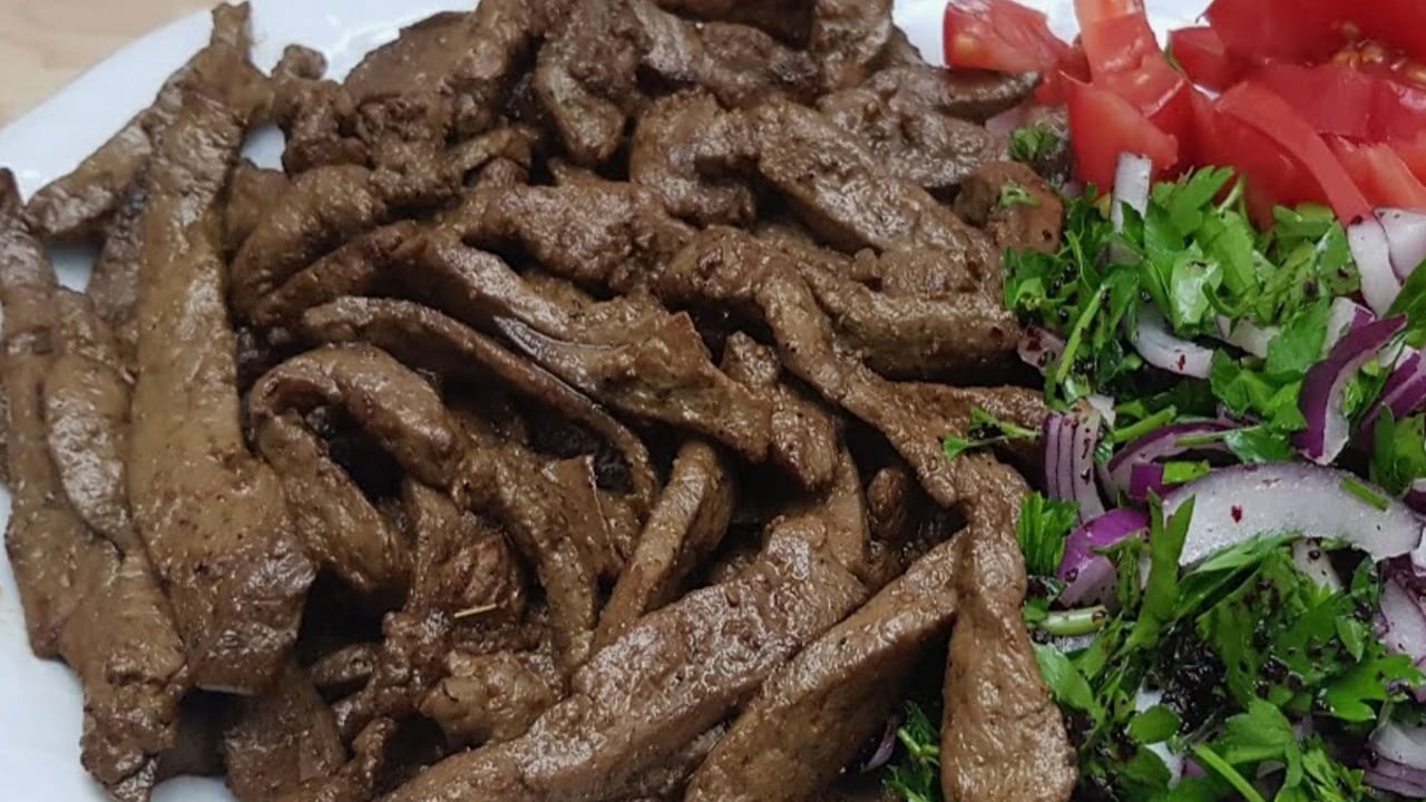 Foto - Türk mutfağının lezzeti kuzu ciğer tarifi müthiş: 5 dakikada! Demir içeriğine sahip! Yiyen istiyor, yemeyen bin pişman