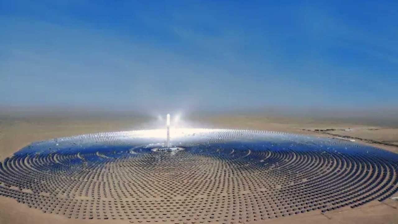 Foto - Çölün ortasında devrim! Güneş enerjisinde kesintisiz dönem