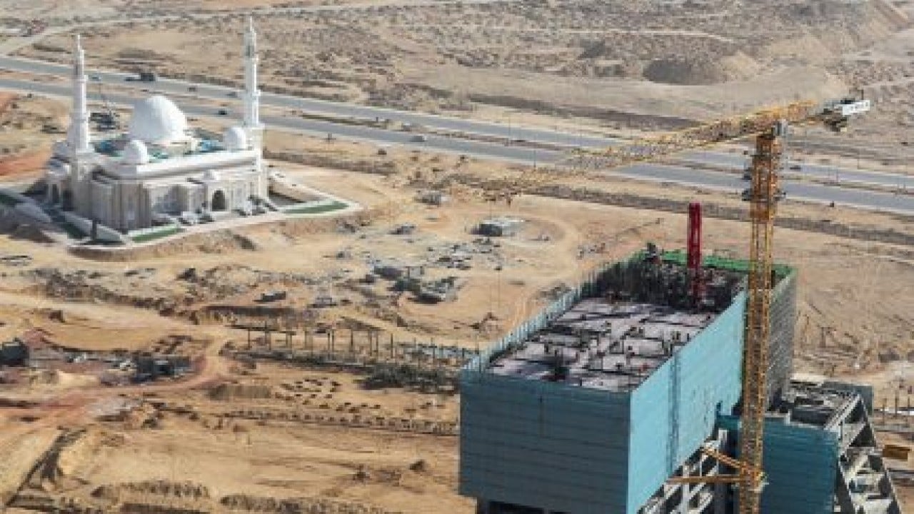 Foto - Çölün ortasında son 15 yılın en büyük doğalgaz ve petrol sahası keşfedildi: Her yerden fışkırıyor