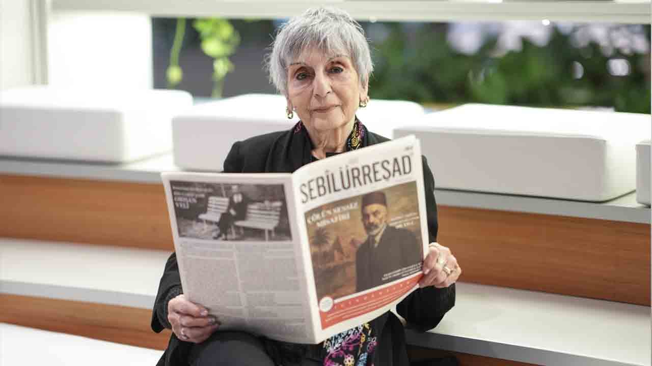 ‘Çölün sessiz misafiri’: İstiklal Şairi M. Akif Ersoy’u torunundan dinleyin