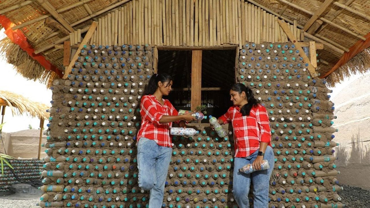 Foto - Çöpten topladıkları plastik şişeler, muhteşem bir eve dönüştü
