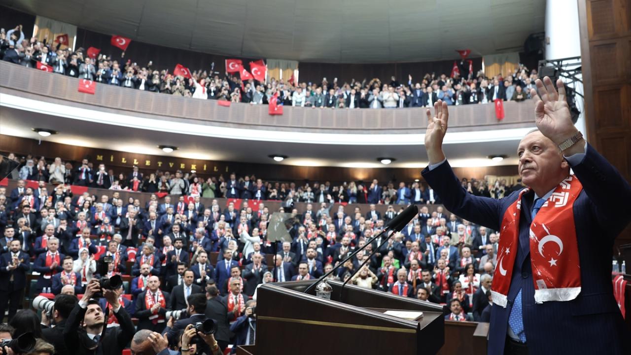 Foto - Cumhurbaşkanı Erdoğan, ay-yıldızlı atkı taktı