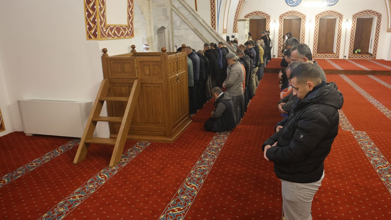 Foto - Cumhurbaşkanı Erdoğan dün açmıştı! Hatay Habib-i Neccar Camii'ne akın etti