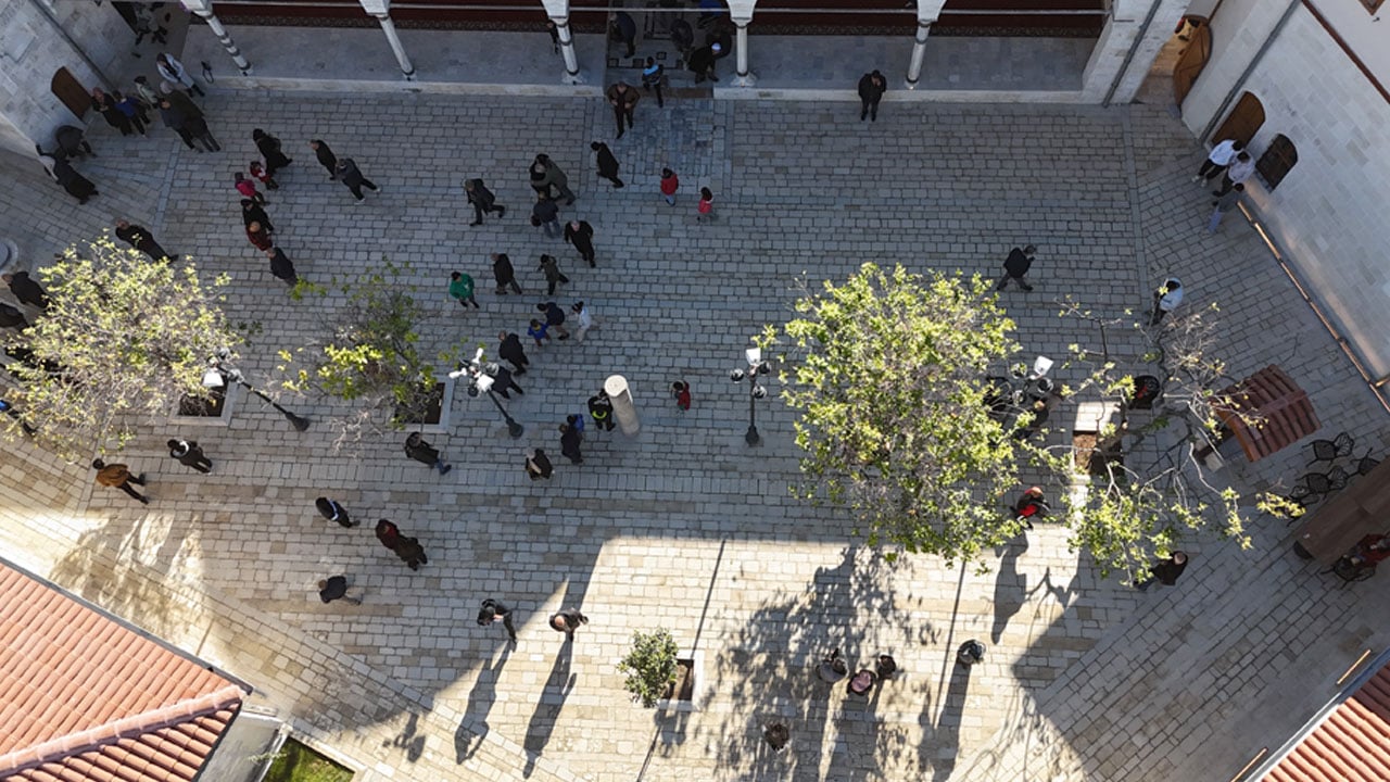 Foto - Cumhurbaşkanı Erdoğan dün açmıştı! Hatay Habib-i Neccar Camii'ne akın etti