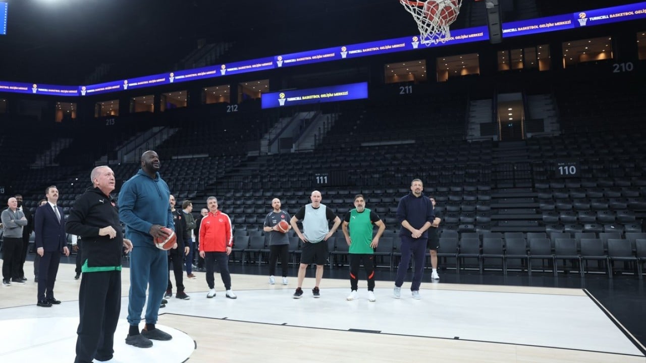 Foto - Cumhurbaşkanı Erdoğan, efsane basketbolcu Shaquille O'Neal ile basketbol oynadı