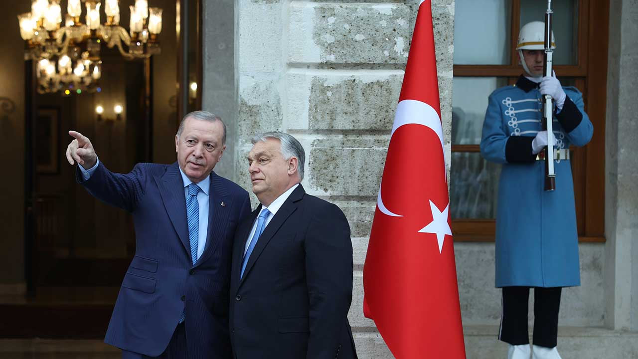 Foto - Cumhurbaşkanı Erdoğan, Orban'ı İstanbul'da resmi törenle karşıladı