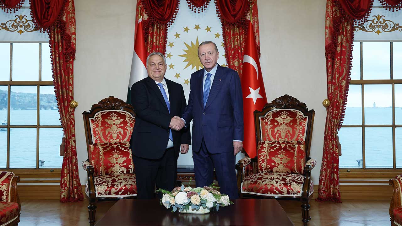 Foto - Cumhurbaşkanı Erdoğan, Orban'ı İstanbul'da resmi törenle karşıladı