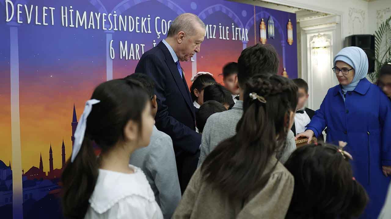 Foto - Cumhurbaşkanı Erdoğan'dan gönülleri fetheden iftar