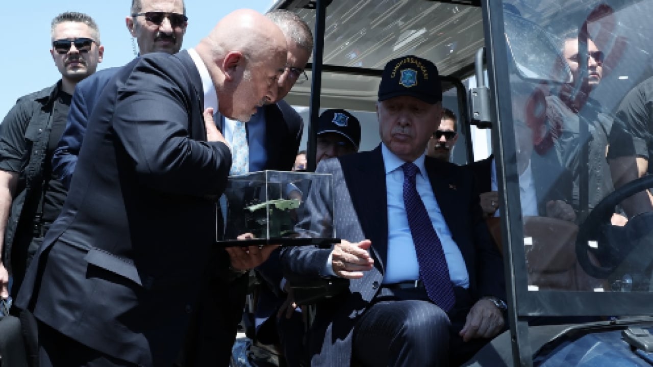 Foto - SARBOT L1 göz dolduruyor... Cumhurbaşkanı Recep Tayyip Erdoğan, EFES 2026’da SARBOT L1’i İnceledi