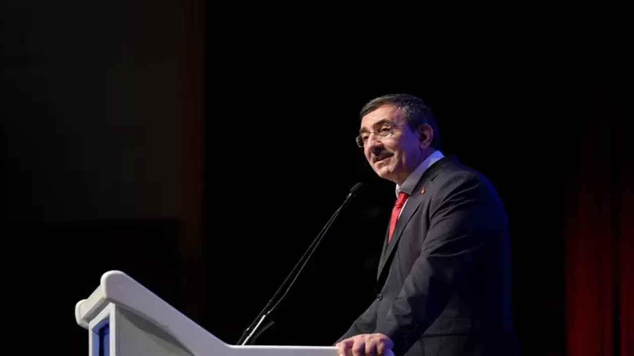 Foto - Cumhurbaşkanı Yardımcısı Cevdet Yılmaz'dan korkutan İzmir açıklaması