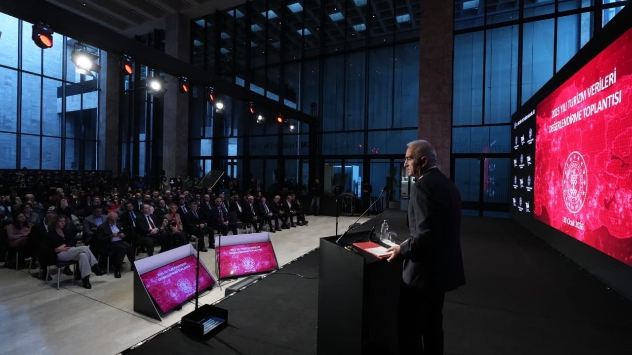 Foto - Cumhuriyet tarihinde bir ilk! Turizm geliri 65.2 milyar dolarla rekor seviyeye ulaştı