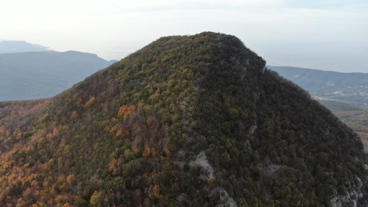 Dağ tepe demeden köstebek gibi delik deşik ettiler