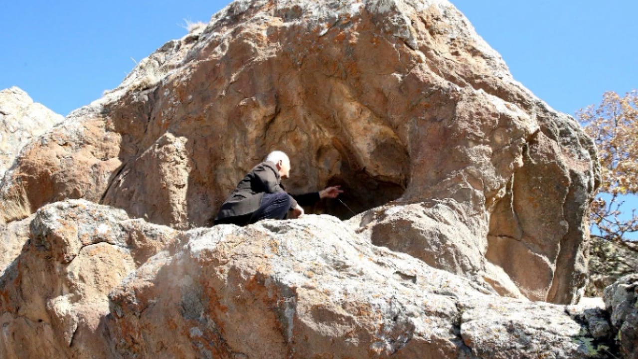 Foto - Dağda yürürken binlerce yıllık hazineye rastladı! O ilimizin kaderini değiştirecek keşif