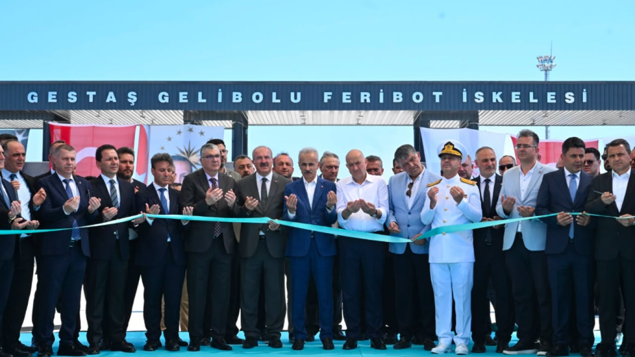 Foto - Daha hızlı daha konforlu ve daha güvenli: Gelibolu yeni feribot iskelesi hizmete açıldı!