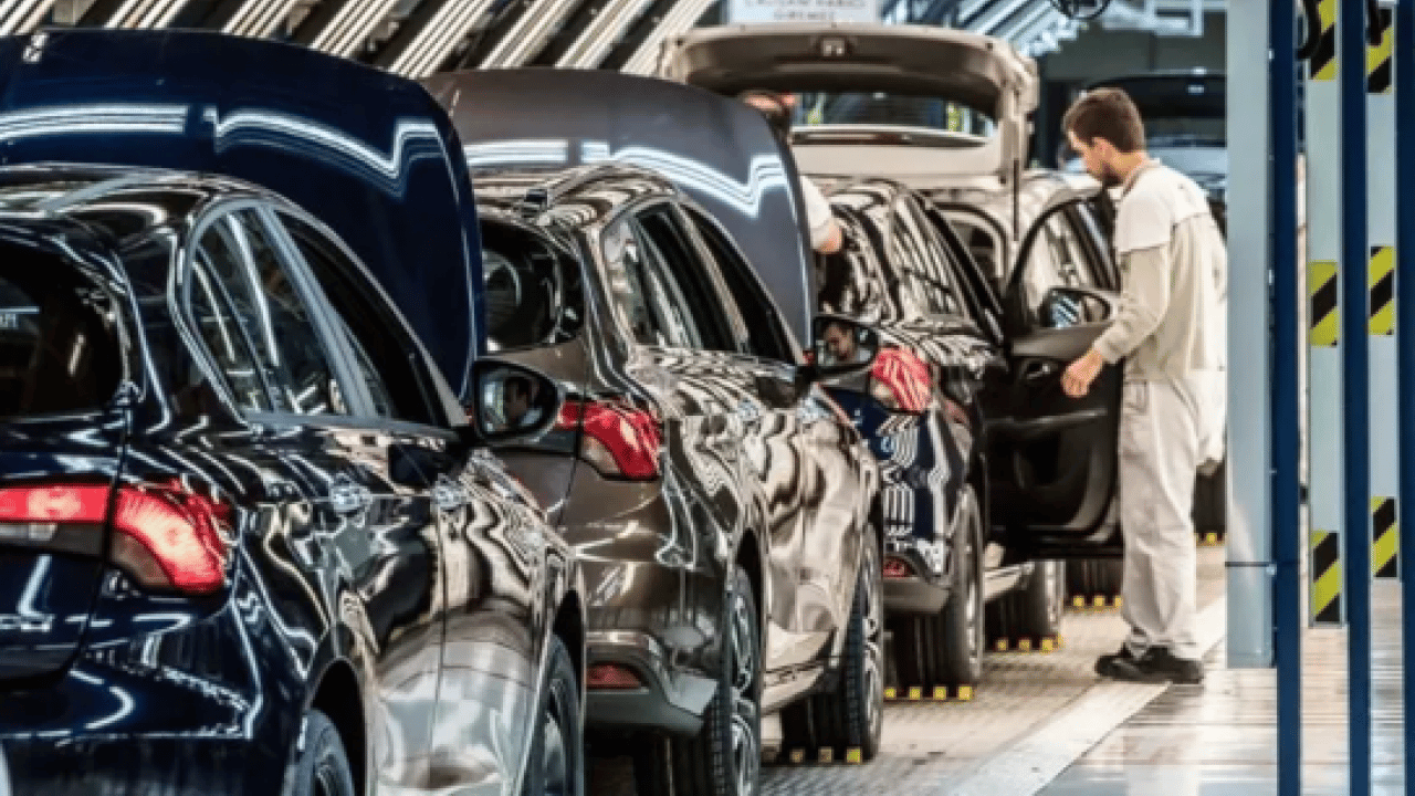 Foto - Daralma değil, yön değişimi! Otomotivde fren bireyselde gaz ticaride