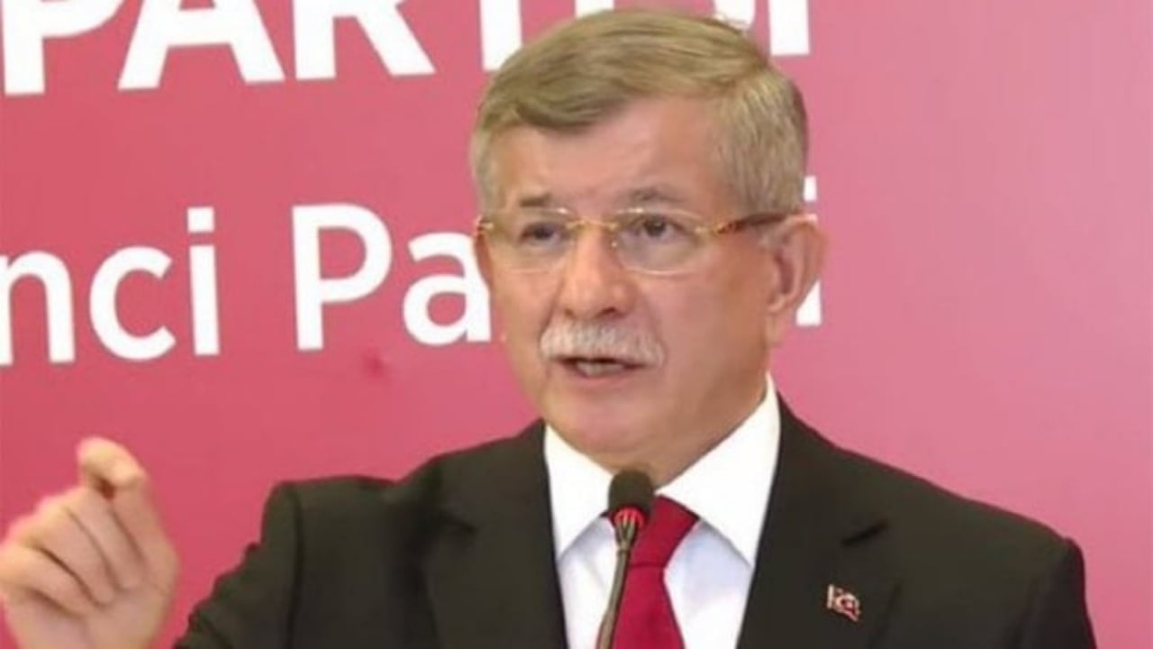 Foto - Davutoğlu’ndan, tam 20 yıl sonra gelen şok itiraf Türkiye’yi karıştırdı: "Bu Türkiye’ye ihanettir"