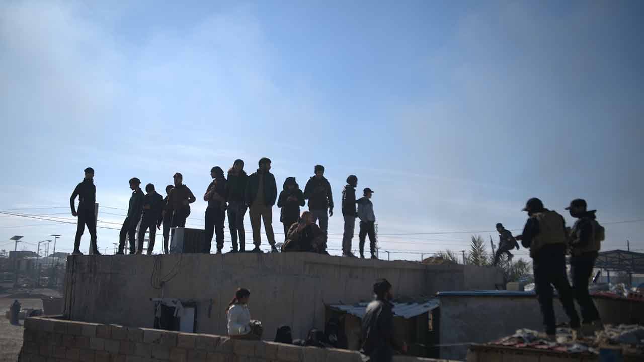 Foto - DEAŞ’lı teröristlerden SDG itirafı! ‘Saç ve bıyıklarından belliydi’