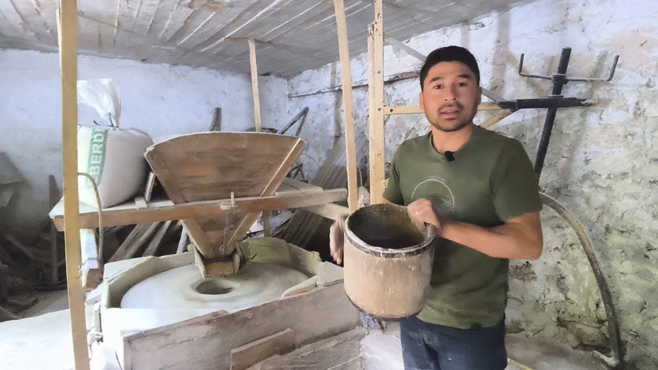 Foto - Dedesinden kalan mirası yaşatıyor! Tam 200 yıldır Toroslar'dan gelen kar suyuyla dönüyor