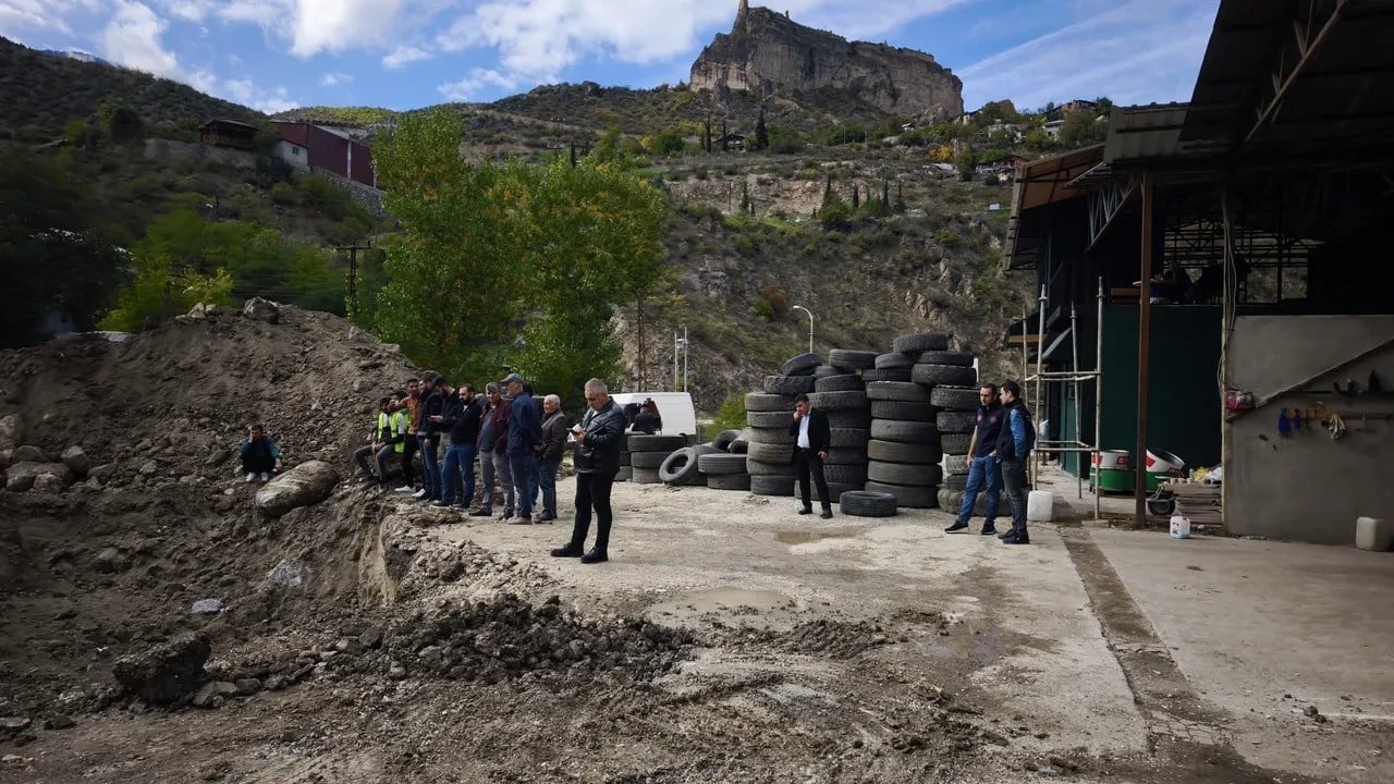 Foto - Definecilerin 3 ton altın hayali boş çıktı!