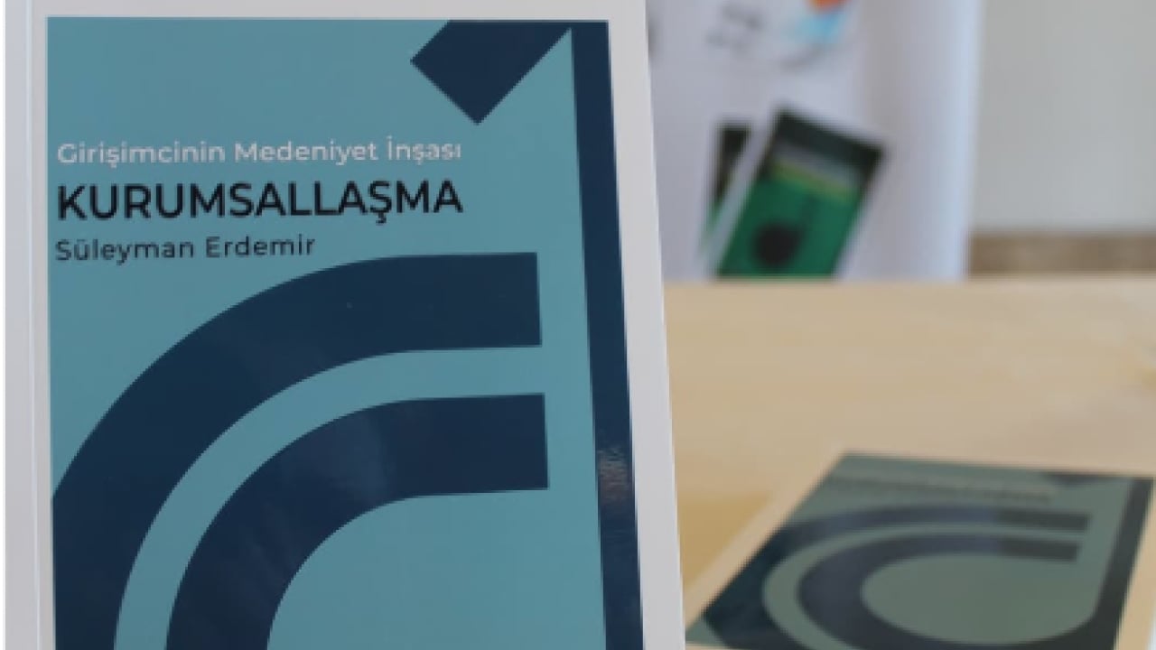 Foto - Değişim Dinamikleri Yönetim Merkezi 32. Geleneksel İftar Programı, Girişimcinin Medeniyet İnşası: Kurumsallaşma Kitabının Lansmanı ile Gerçekleştirildi