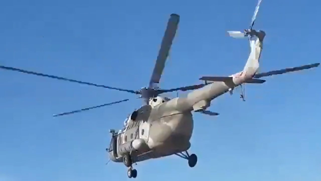 Foto - Dehşet anları saniye saniye kaydedildi! Askeri helikopter, kalkıştan hemen sonra yere çakıldı