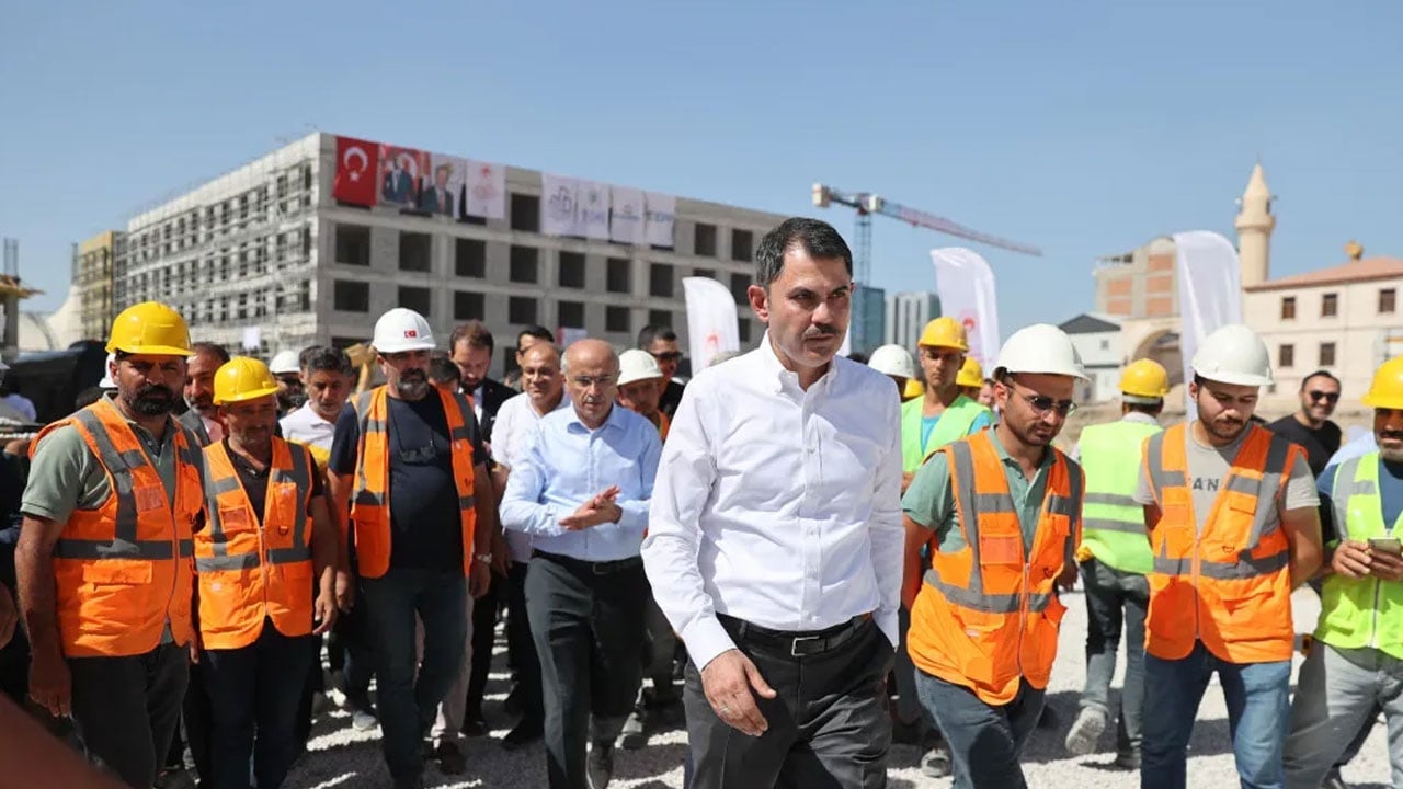 Foto - DEM Parti’ye gereken cevabı depremzede verdi: Murat Kurum kırmızı çizgimiz