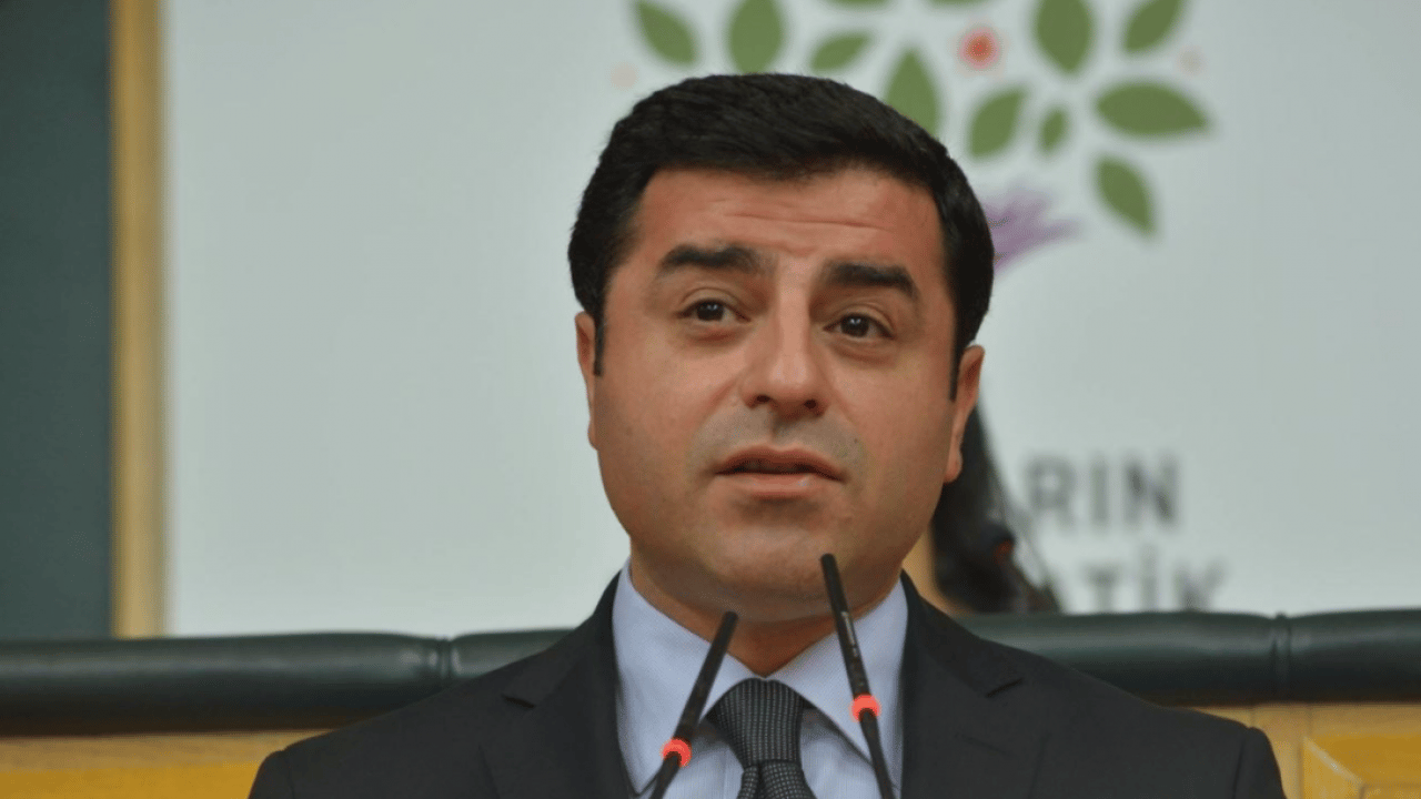 Foto - Demirtaş konusu iyice karıştı! ‘Dün gece Ankara’daydım’ diyen Cengiz Çandar: Saatler içerisinde…