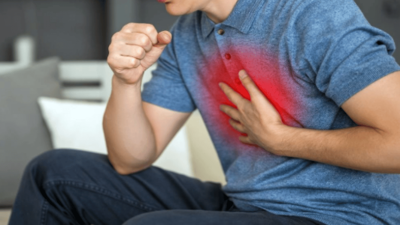 Deneyince farkını göreceksiniz! Boğaz ağrısından kurtulmanın doğal yolu açıklandı