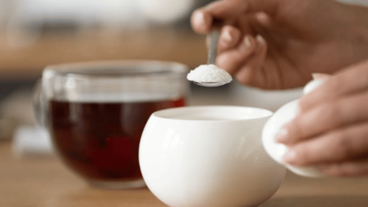 Foto - Deneyince farkını göreceksiniz! Çiçekleri canlandırmanın doğal yolu