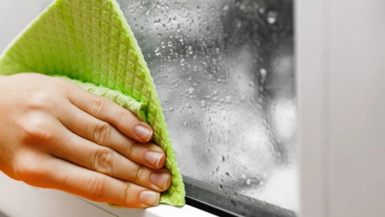 Foto - Deneyince farkını göreceksiniz! Kış boyu pencerelerin buğulanmamasını sağlayan yöntem