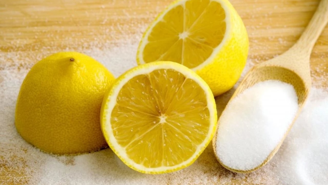 Foto - Deneyince farkını göreceksiniz! Koltuklara dökülen çay ve kahve lekesini gidermenin yolu